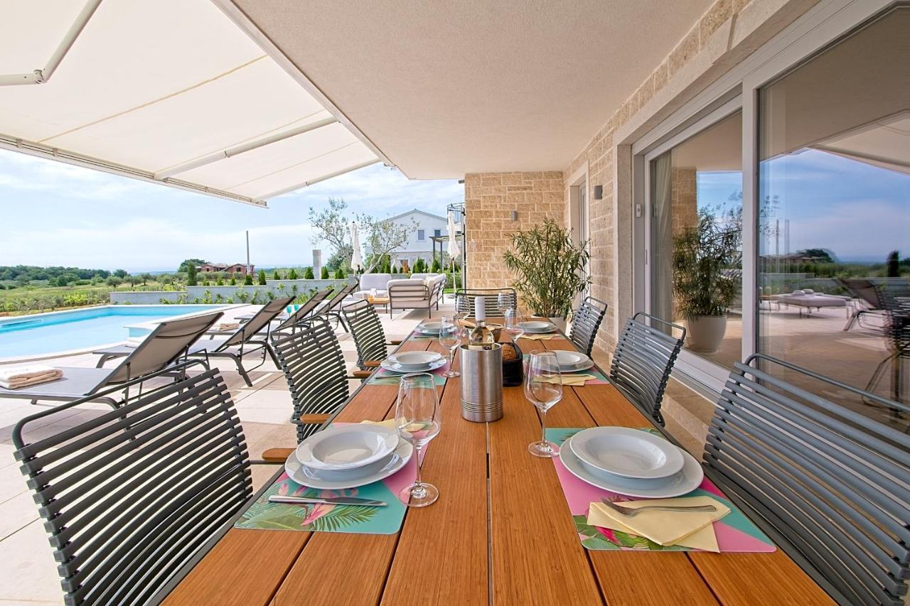 Villa Flamingo Kaštelir Eksteriør billede